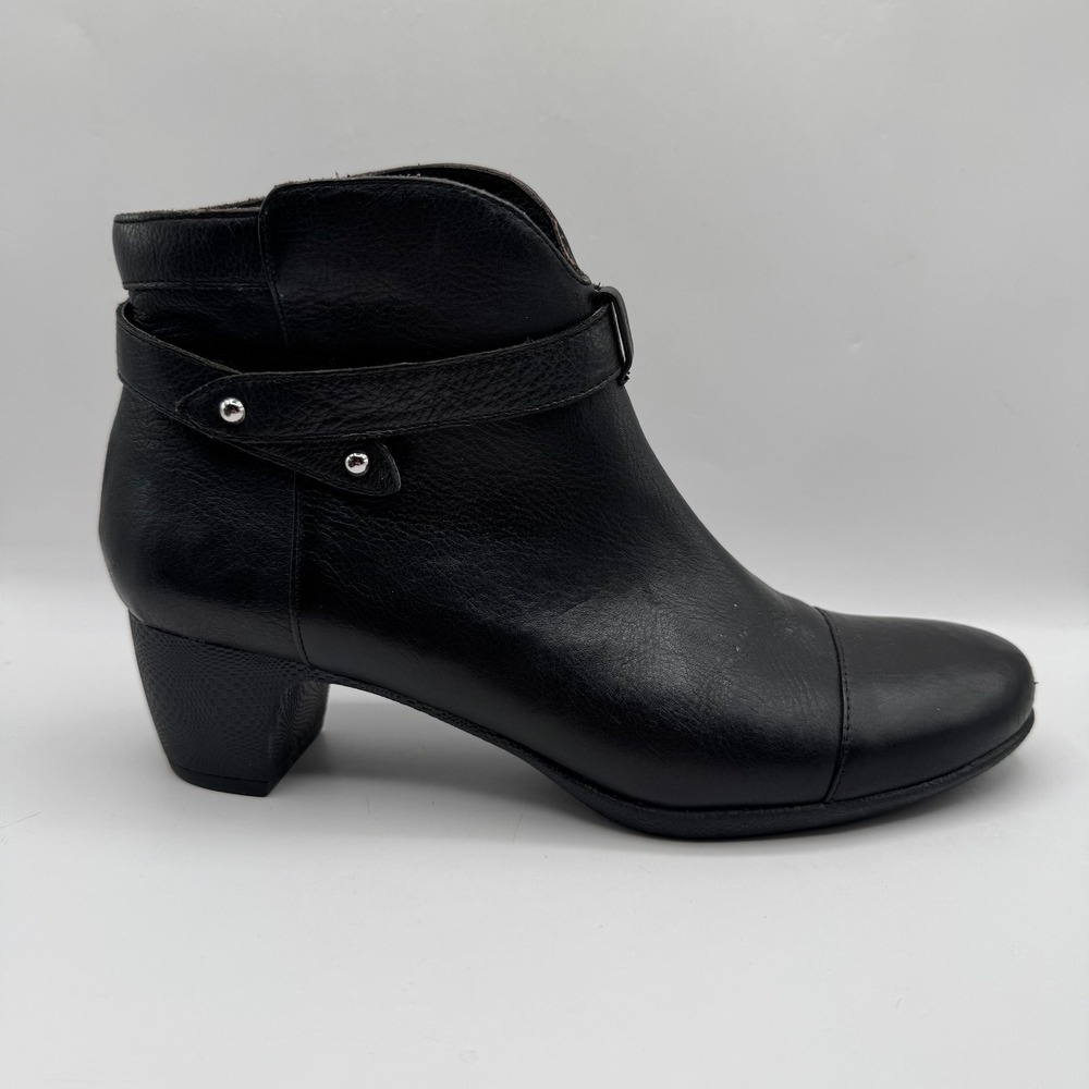 SoftWalk Ankle Boots Women 9.5N Black Leather Cap Toe Buckle Strap S1453-001 - Picture 4 of 10